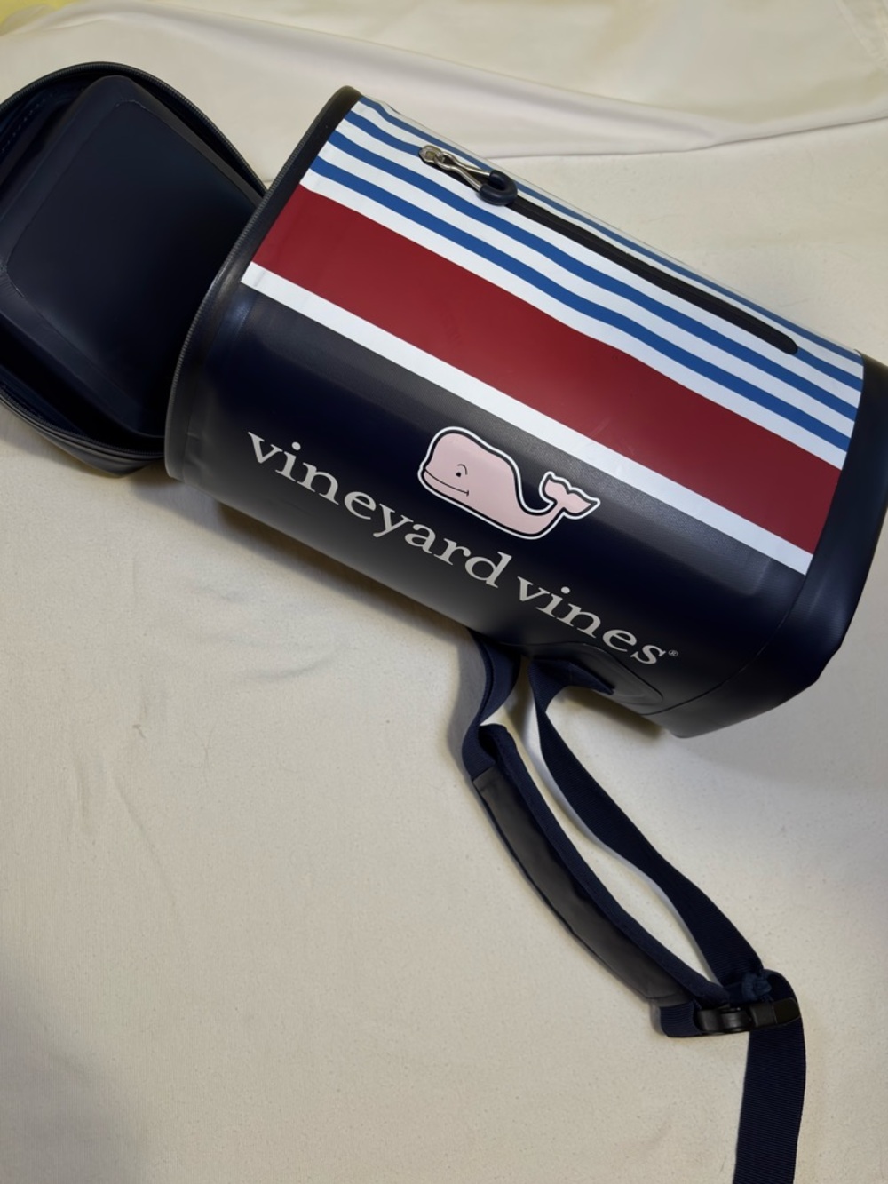 Vineyard Vines Target Limited Edition Waterproof Sling Striped 10 Can Cooler